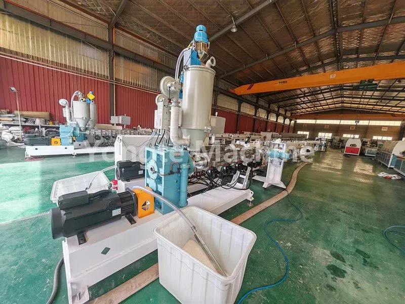 Yongte 16-63 mm PPR drielaagse pijpextrusielijn voor Algerijnse klanten heeft met succes de inbedrijfstelling en acceptatie voltooid