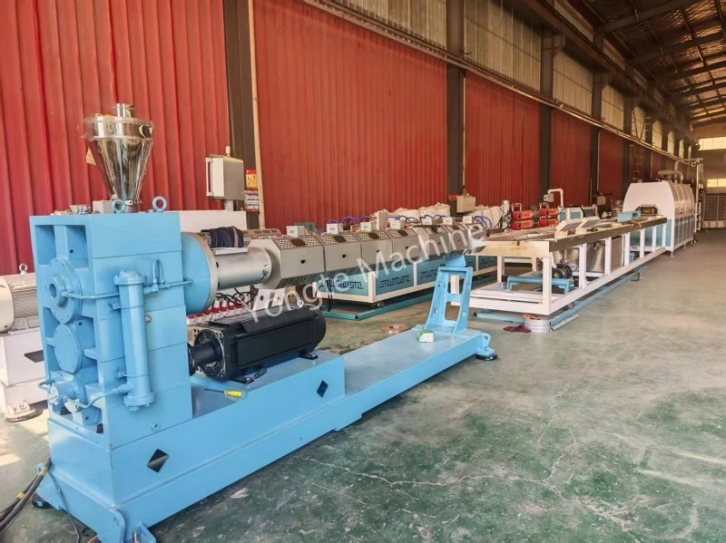 Welk type kunststof houtmachine kan gerecycled plastic gebruiken?