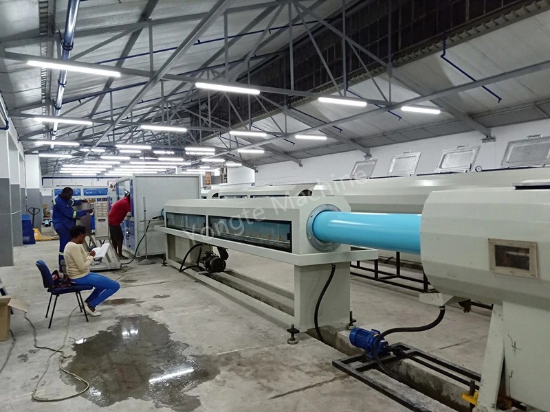 Afrikaanse 200-400 mm PVC-pijpvervaardigingsmachine
