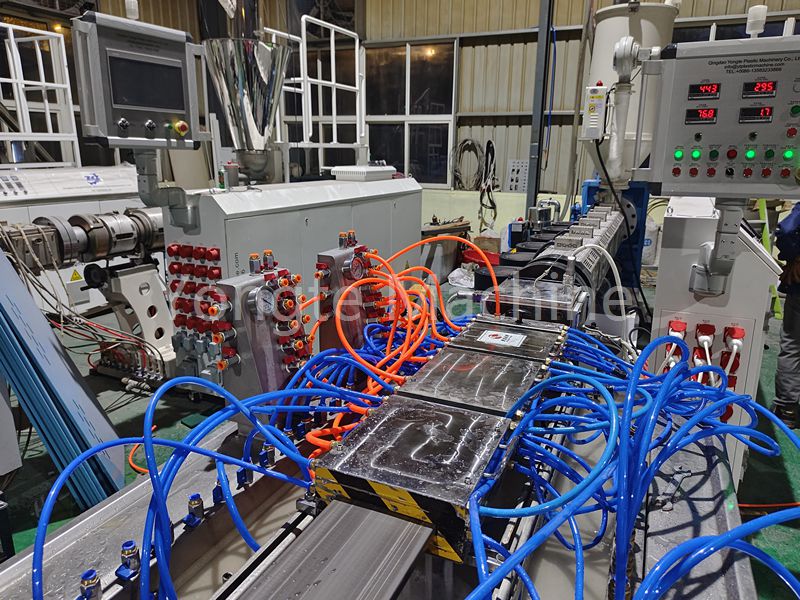 Afval Plastic Flow Molding Machine