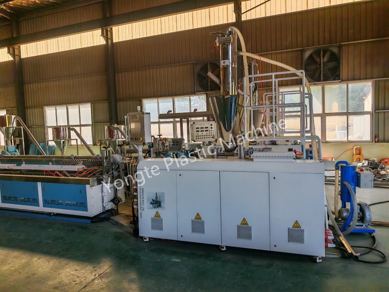 WPC-extrudermachine